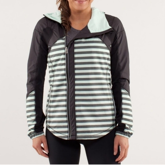 LULULEMON 'GET UP AND GLOW' JACKET SIZE 4 Running Workout Athletic Sporty - Picture 1 of 10